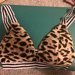 Luna leopard print top